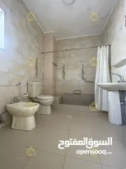  3 شقة فارغة - الشميساني - 3نوم - 200م -