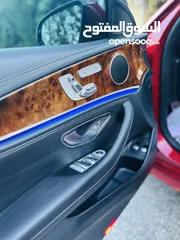  16 ‏Mercedes - Benz  E300