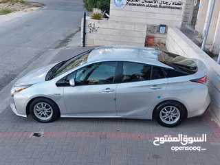  10 تويوتا بريوس 2018 سلفر// مميزة جدآ