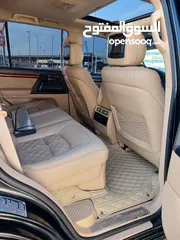  11 تويوتا لاندكروزر GXR 2015 خليجي بحالة ممتازه ة Toyota land cruiser GXR 2015 very clean car