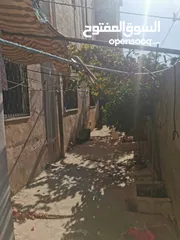  4 بيت مستقل للبيع