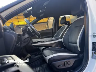 16 فحص كامل جمرك اليوم ترخيص وتأمين سنه كاملهKia EV6 Gt line 2022