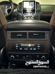  14 Toyota Land Cruiser 2016 VX-S بحالة الوكالة