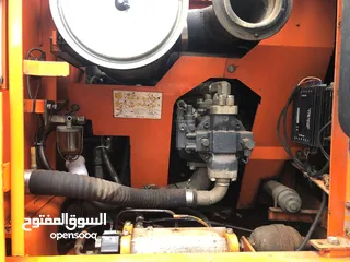  4 حفارة Hitachi EX135-W حالة الدار محرك Cummins عادي