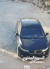 2 كيا فورتي.