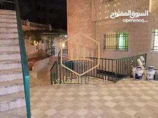  19 شقة / للايجار / دوبلكس / مع حديقة / الجاردنز
