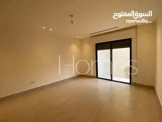  3 شقة مطلة للبيع في عبدون بمساحة بناء 240م