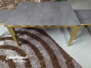  2 طاولات للبيع