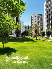  17 شقه استلام فوري في القاهرة الجديده بمقدم 5% من هيئة المجتمعات العمرانيه
