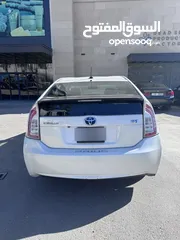  5 Toyota Prius 2014