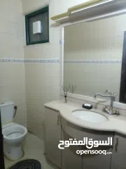  11 شقة مفروشة للإيجار