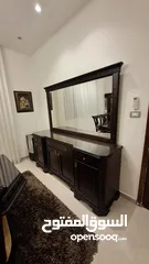  6 طقم سفرة فاخر 4 قطع طاولة مع 8 كراسي تنجيد وبوفيه ومراي وفضيتين خشب زان ثقيل حفر بحالة الجديد للبيع