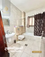  19 شقة بموقع مميز قريب لوسط البلد واسعة للبيع في عين مصباح  باطلالة مميزة