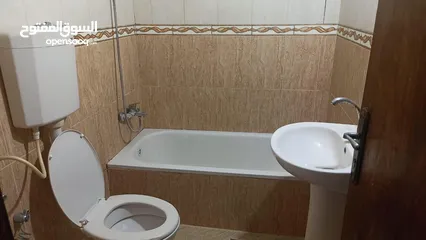  4 شقة للايجار