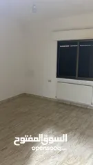  2 الكرسي ـ شقه فارغه مجددة للايجار ـ موقع مميز جدا ـ 180 متر ـ باجره 5500 دينار