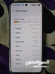 15 Vivo IQoo Neo 10 . 5G