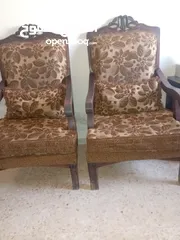  2 طقم كنب بحاله جيده للبيع