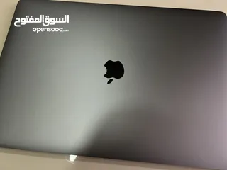  1 Macbook pro 16 (2019) I7