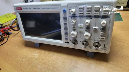  1 UNI-T Oscilloscope 2 channel 100MHz