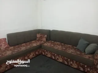  2 ثلاجه و قطعتين كورنر