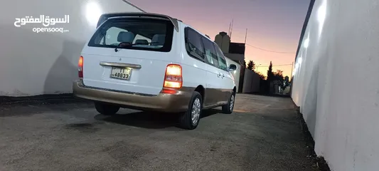  3 كيا 2004 عائليه 9 ركاب للبيع او البدل