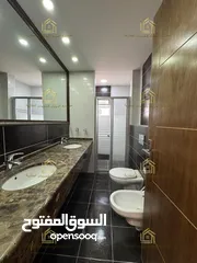  9 شقة سوبر ديلوكس - الرابية - 4نوم 2ماستر - 230م - بلكونتين بإطلالــــه مميزة - قرب الخدمات العامة