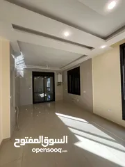  13 بتشطيب فندقي منطقة فلل في اجمل مناطق الحويطي خلف المدارس العالمية