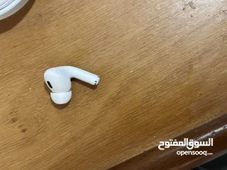  1 Apple AirPods Pro 2nd generation right buds only