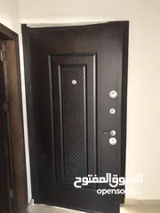  21 طابق ثالث مع روف للبيع