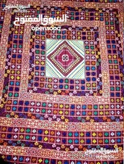  1 كوشينز =قرن =جنابي =مخدات =مشغوله يدوي بخيوط حرير من سبعون سنه - اقراء تفاصيل بالداخل