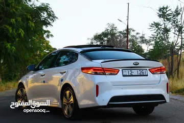  2 Kia Optima 2017