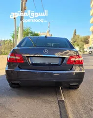  6 Mercedes-Benz E200