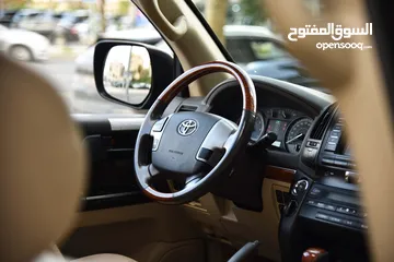  16 Toyota Land Cruiser GXR V8 2015 تويوتا لاند كروزر بحالة الوكالة