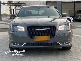  6 Chrysler 300 s 2017