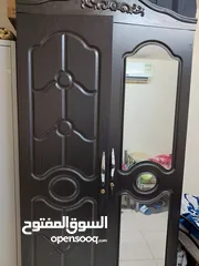  1 سرير مع مرتبه و دولاب