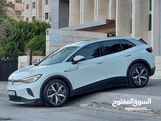  10 فولكسفاغن ID4  بيور بلس 2022 / قطعت 27 فقط/ فحص كاامل