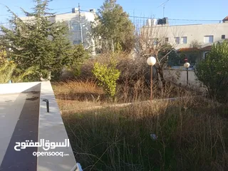  13 عمارة طابقية فاخرة للبيع مطلة على ثلاث شوارع  تصلح لشركه اسكان في أرقى مناطق الجبيهه