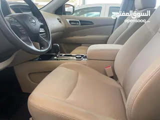  7 Nissan Pathfinder 6V gcc 2018