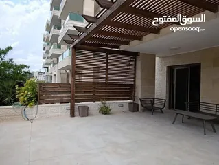  3 شقه للبيع مع حديقه في المصيون خلف البنك العربي