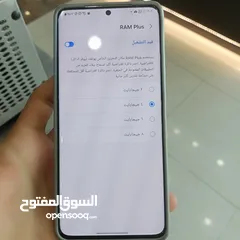  5 الجوال ياجماعه الخير بحاله الوكاله بس في مشكله بسيطه الي هي بيت الشريحه يبغى له تبديل وما يكلفك كثير