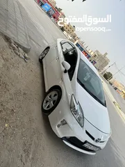  2 Toyota بريوس بحالة الشركة