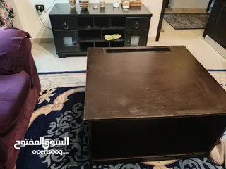  4 طاولة وسط وبيرو تلفزيون