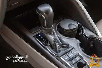  6 Toyota Camry Gle 2024  السيارة وارد و كفالة الشركة و قطعت 16,000 كيلو
