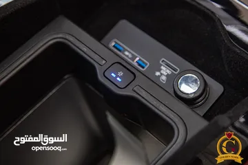  14 Range Rover Vogue 2021 Autobiography Black package   السيارة وارد الماني و قطعت مسافة 33,000