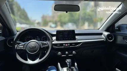  14 Kia cerato   Model :2019  Dohc 1600 CC  Gearbox : automatic   Colour: Gary  Inside :Black ABS Airbag