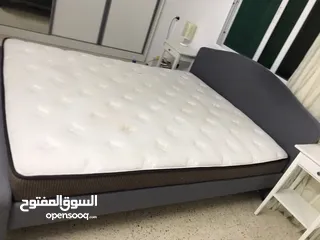  1 غرفة نوم لاتيه تركية مع فرشة طبية