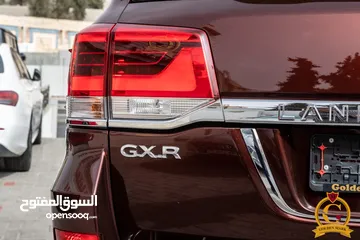  5 Toyota Land Cruiser 2017 Gx-r V8  السيارة بحالة الوكالة و قطعت مسافة 80,000 كم