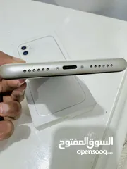  2 iPhone. 11