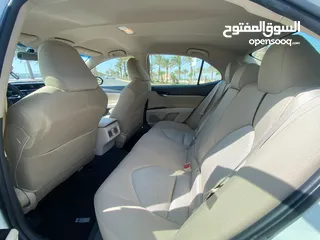  5 Toyota Camry LE 2019 (White)