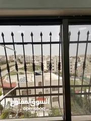  5 شقة مطلة جداً، في موقع مميز، قرب مسجد الحسين بن طلال، أبو عليا، طبربور.